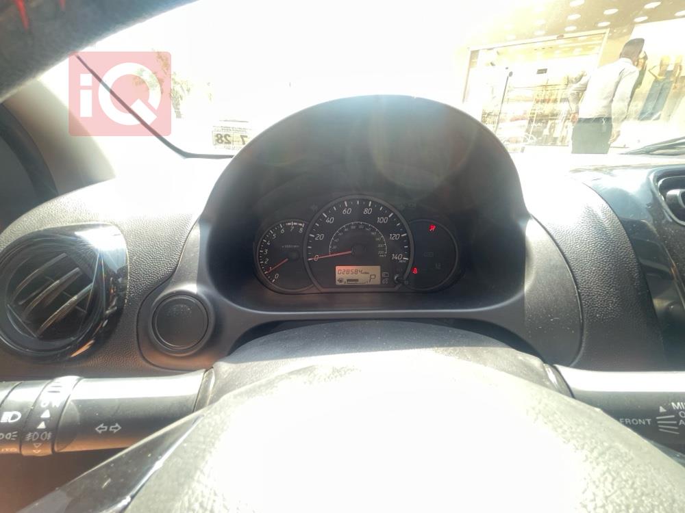 Mitsubishi Mirage G4